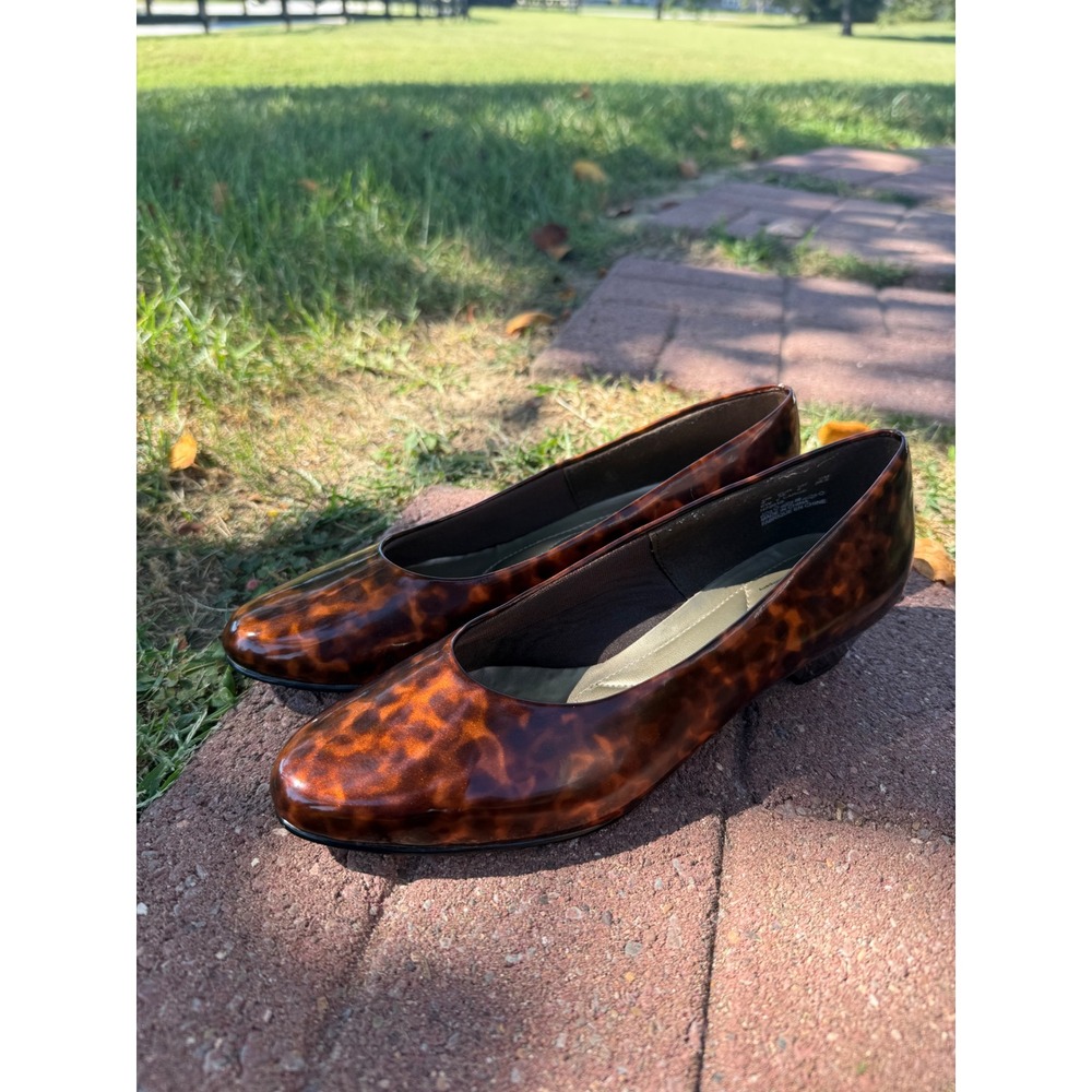 Soft Style Hush Puppies Tortoise Shell Patent Low Heel Pumps Brown Womens 8 EW